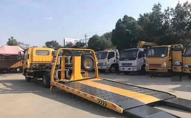 都安汽车中途维修案例